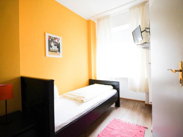 Hotel Pension am Hauptbahnhof : photo 2 de la chambre chambre simple confort