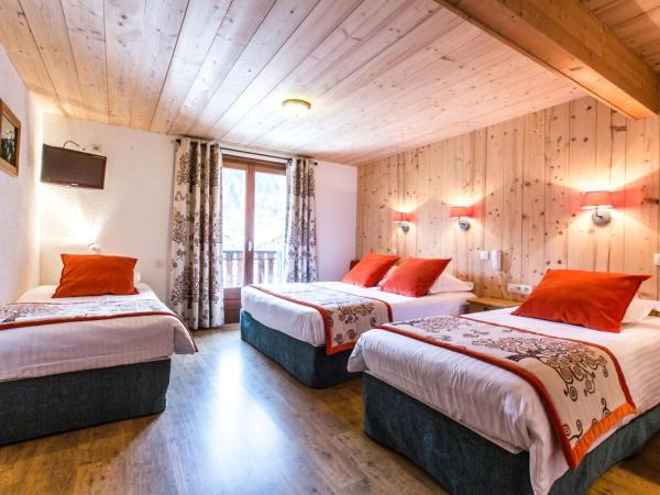 Hotel Les Bruyères : photo 1 de la chambre chambre quadruple