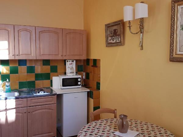 Hotel Cardinal : photo 9 de la chambre chambre supérieure