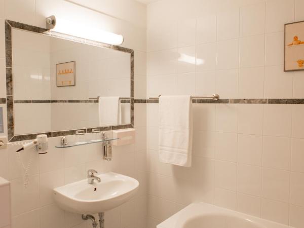 Jahrhunderthotel Leipzig : photo 2 de la chambre chambre double supérieure