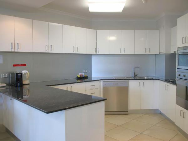 181 The Esplanade : photo 1 de la chambre appartement 2 chambres (connexion wi-fi gratuite)