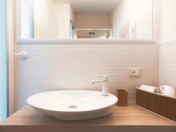 BED IN BO Porta San Mamolo : photo 4 de la chambre chambre double deluxe avec lit d'appoint