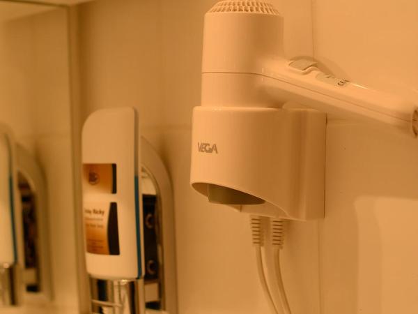 Mini Himalaya Frankfurt City Messe : photo 4 de la chambre chambre simple avec toilettes communes