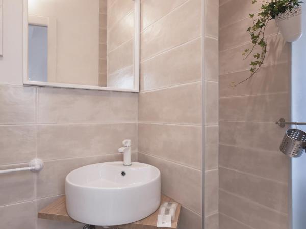 BED IN BO Porta San Mamolo : photo 5 de la chambre chambre double avec balcon