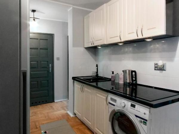 ClickTheFlat Hoża Street Apart Rooms : photo 9 de la chambre chambre double avec salle de bains commune