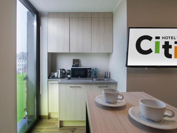 Citi Hotel's Wrocław : photo 1 de la chambre appartement
