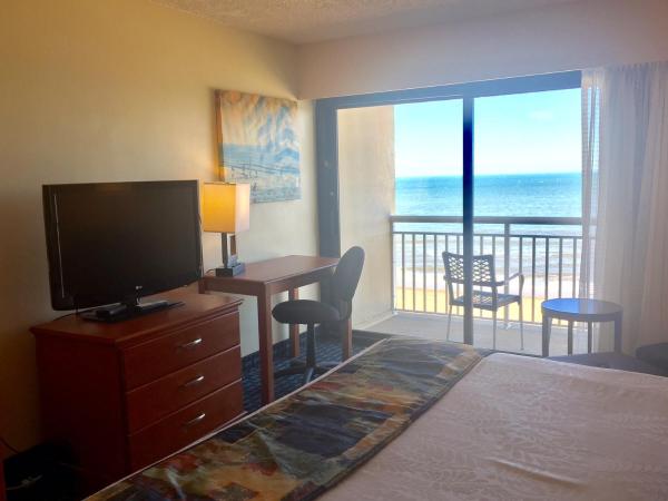 Ramada Plaza by Wyndham Virginia Beach Oceanfront : photo 2 de la chambre chambre lit king-size - vue sur océan - non-fumeurs