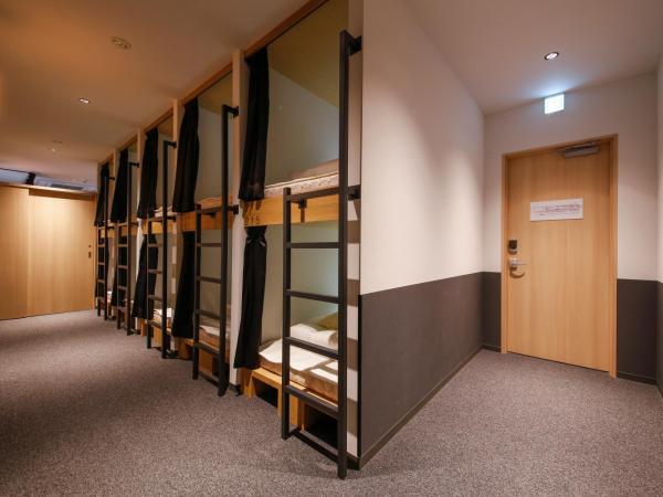 White Hostel Shinsaibashi : photo 7 de la chambre lit simple dans dortoir pour femmes
