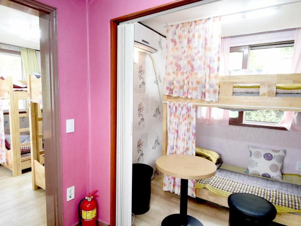 Photo Park Guesthouse : photo 8 de la chambre chambre familiale avec salle de bains privative