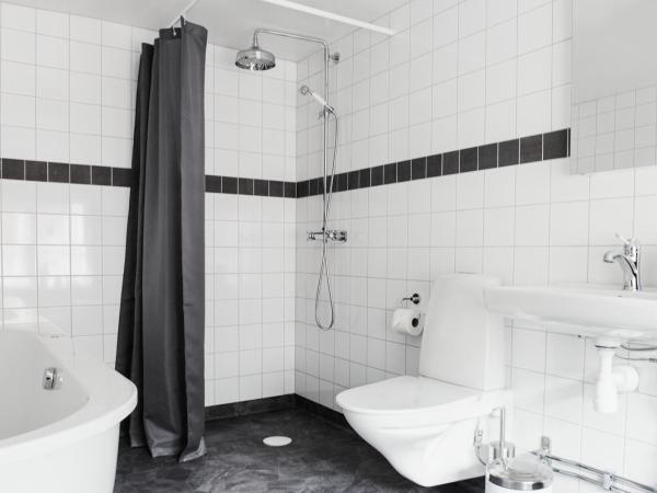 Hilma Winblads Bed & Breakfast : photo 5 de la chambre chambre double deluxe avec baignoire