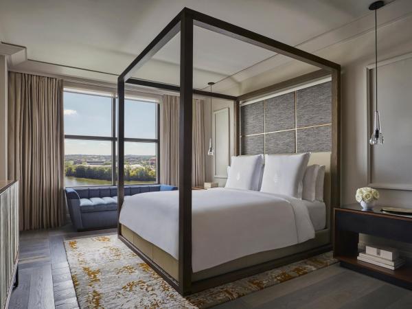 Four Seasons Hotel Austin : photo 3 de la chambre suite présidentielle lit king-size