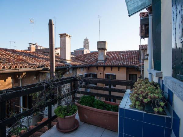 Albergo Casa Peron : photo 2 de la chambre chambre double deluxe avec terrasse