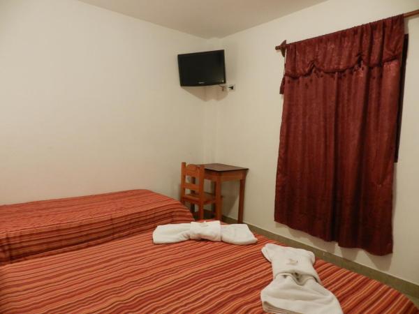 Hotel Buenos Aires : photo 2 de la chambre chambre triple