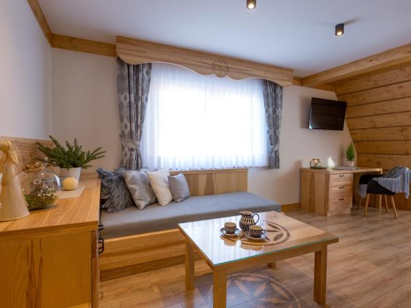 Willa Góralsko Riwiera : photo 2 de la chambre appartement (2 adultes)