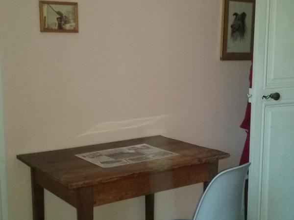 La Tour de Lavalette : photo 4 de la chambre chambre simple