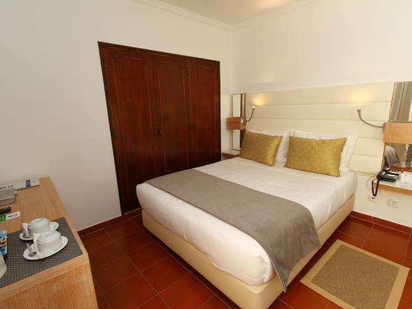 Best Western Hotel Dom Bernardo : photo 2 de la chambre chambre double standard