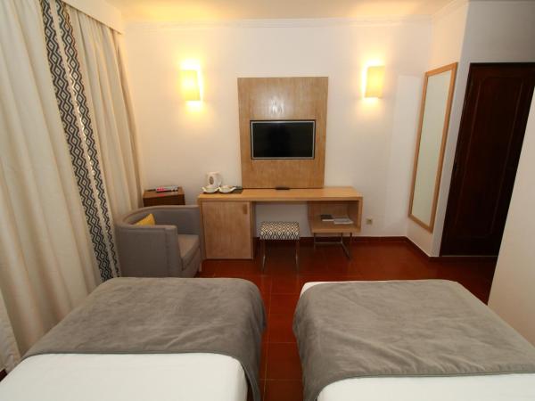 Best Western Hotel Dom Bernardo : photo 9 de la chambre chambre lits jumeaux standard