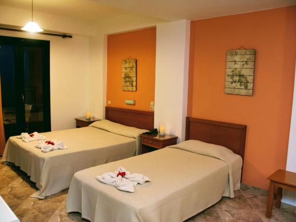 Ippoliti Village : photo 4 de la chambre studio triple standard - vue sur mer