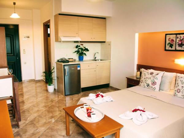 Ippoliti Village : photo 2 de la chambre studio standard avec vue sur la mer 