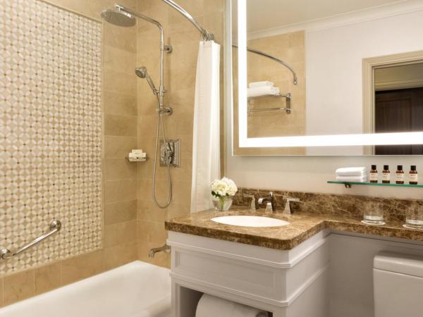 Fairmont Hotel Vancouver : photo 4 de la chambre chambre fairmont avec 2 lits queen-size