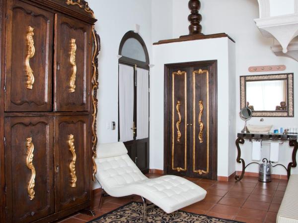 Hotel Herencia By Hosting House : photo 1 de la chambre chambre lits jumeaux