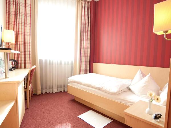 Hotel Deutsches Haus : photo 1 de la chambre chambre simple affaires
