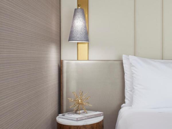 Hotel Crescent Court : photo 2 de la chambre chambre lit king-size supérieure