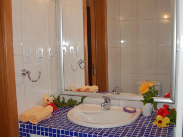 B&B Villa Borromeo : photo 5 de la chambre chambre double avec salle de bains privative