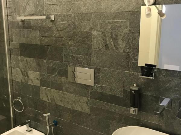 Terrazza Aragon Room and SPA : photo 3 de la chambre chambre double avec lit d'appoint