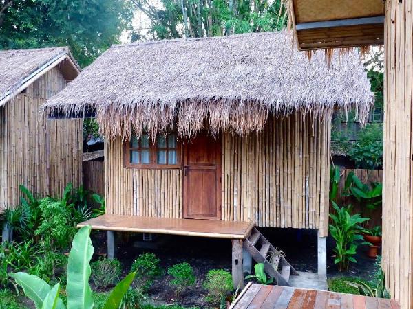 Lanna House Lanna Hut Chiangmai : photo 1 de la chambre chambre double ou lits jumeaux - vue sur jardin