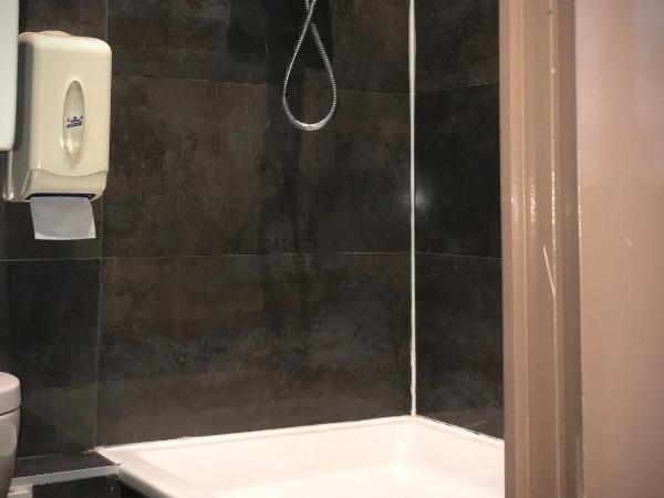 Plug inn Montmartre by Hiphophostels : photo 2 de la chambre lit dans dortoir mixte de 4 lits