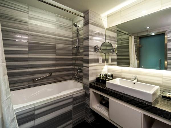 Promenade Hotel Kota Kinabalu : photo 3 de la chambre chambre double ou lits jumeaux deluxe