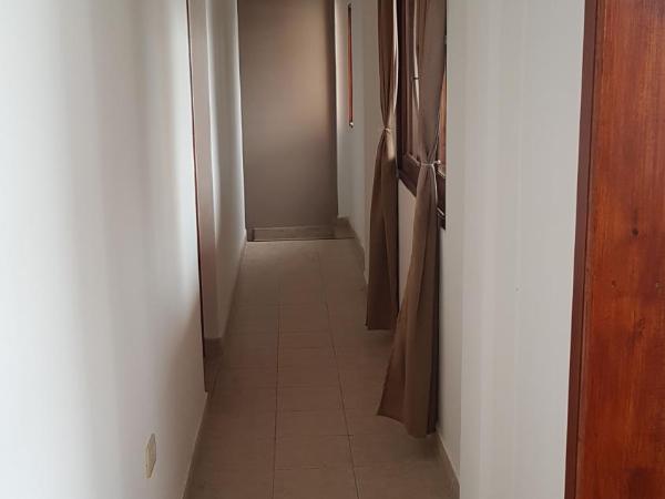 Accueillant Auberge Salta : photo 1 de la chambre chambre double avec salle de bains privative