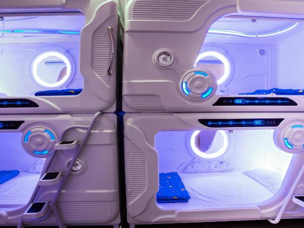 Spacepod@com : photo 5 de la chambre capsule double dans dortoir mixte