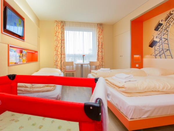 JUFA Hotel Wien City : photo 4 de la chambre chambre quadruple