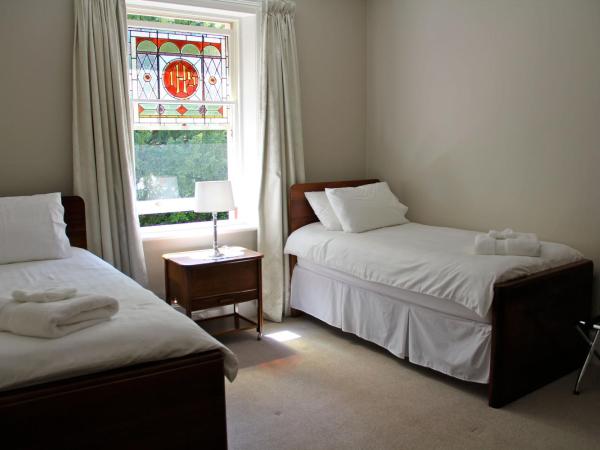 Old Bishop's Quarters Heritage, Modern & Unique Accommodation : photo 8 de la chambre appartement - vue sur mer