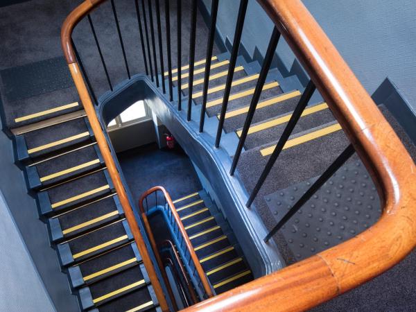 A l'Hôtel Des Roys : photo 5 de la chambre chambre lits jumeaux supérieure