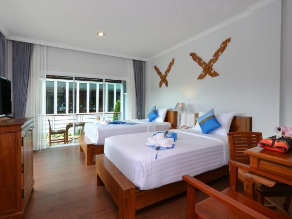 Princess River Kwai Hotel : photo 3 de la chambre chambre lits jumeaux de luxe avec vue sur la rivière