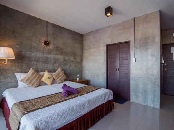 Lovely Guesthouse 94 : photo 4 de la chambre chambre double supérieure