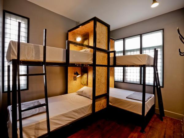Bangkok Bed and Bike : photo 3 de la chambre lit dans dortoir pour femmes de 4 lits