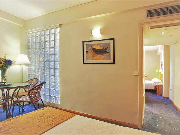 Congo Palace : photo 5 de la chambre chambre familiale (4 personnes)