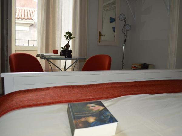 Bed, Book & Breakfast Landolina : photo 3 de la chambre chambre double deluxe avec balcon