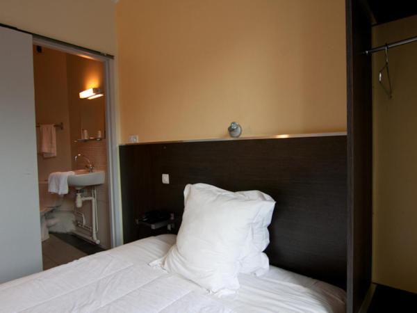 Hotel De Londres : photo 4 de la chambre chambre double