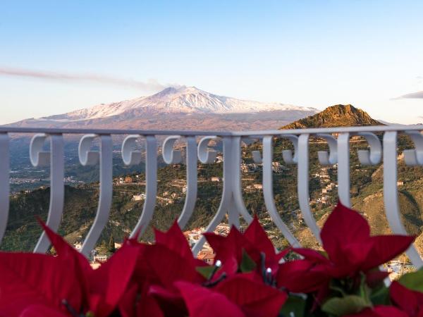 Villa Le Terrazze Charming Rooms : photo 9 de la chambre chambre double avec balcon