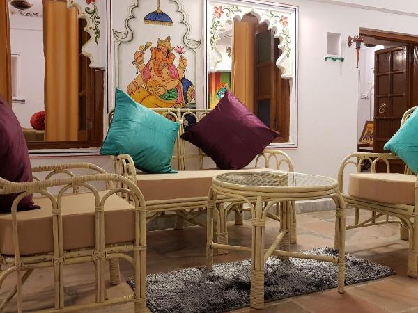 Hari Niwas Guest House : photo 1 de la chambre chambre lit queen-size deluxe