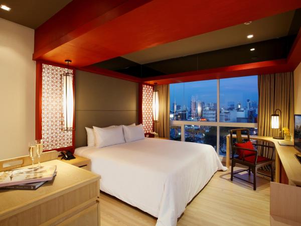 The Quarter Hualamphong by UHG : photo 4 de la chambre chambre lit king-size deluxe - vue sur ville