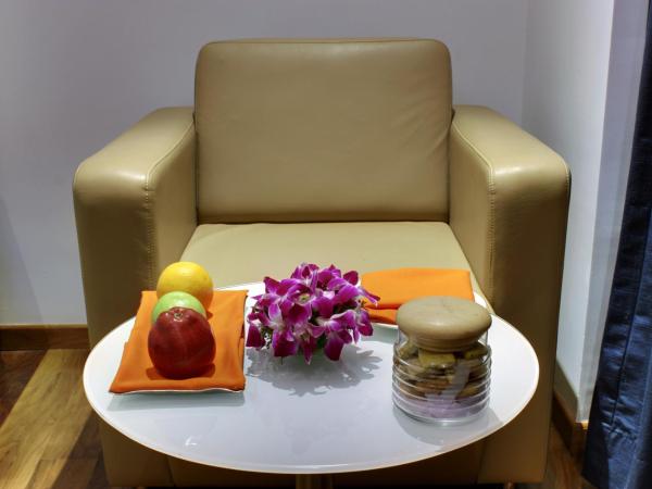 Ramada Encore Domlur Bangalore : photo 3 de la chambre chambre lit queen-size deluxe