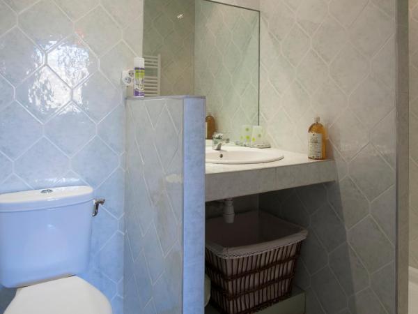 Ecuries Sainte Croix : photo 5 de la chambre chambre double céladon