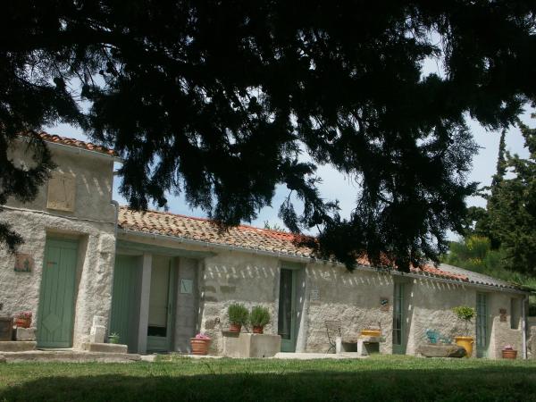 Ecuries Sainte Croix : photo 3 de la chambre appartement - rez-de-chaussée