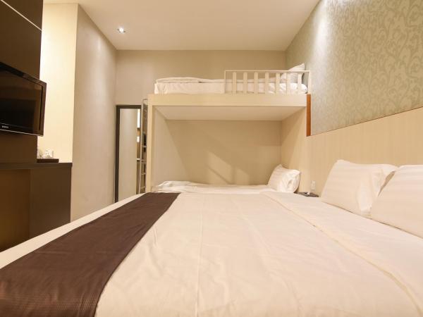 Art Cottage Hotel : photo 3 de la chambre chambre familiale